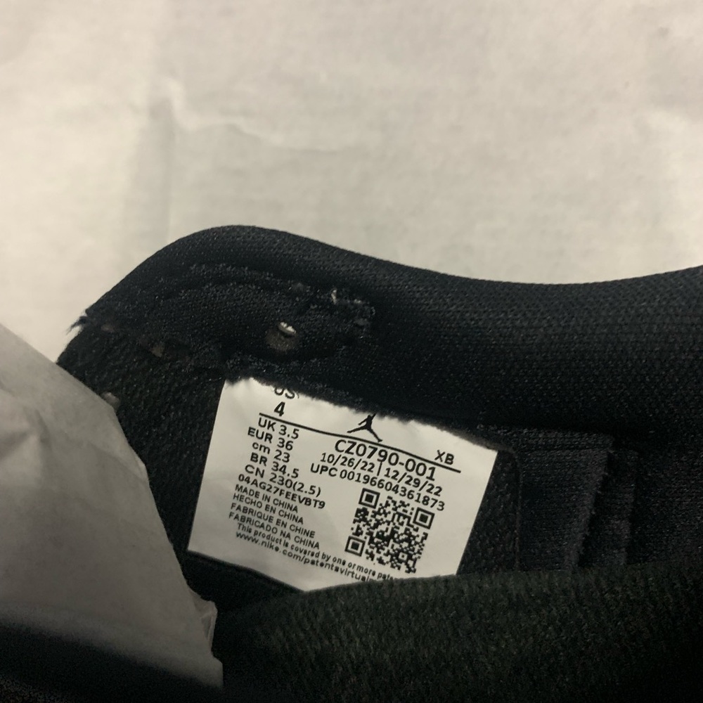 Air Jordan 1 Low OG Black / Tech Grey/White/Muslin
